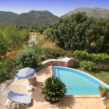 Sleeps 6 With Pool And Wifi Villa *