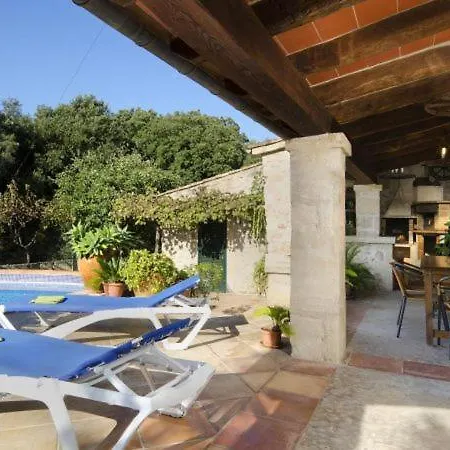 Villa Sleeps 6 With Pool And Wifi